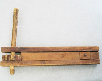 Primitive Noise Maker, Wooden Alarm Rustic Cabin Décor Antique Tools and Devices