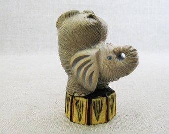 Vintage Artesania Reconada Circus Elephant, Ceramic Figurine