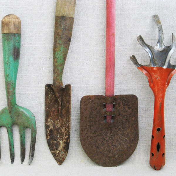 Vintage Garden Tools Shovels, Garden Claw Greenhouse Décor Arts and Crafts Found Object Art