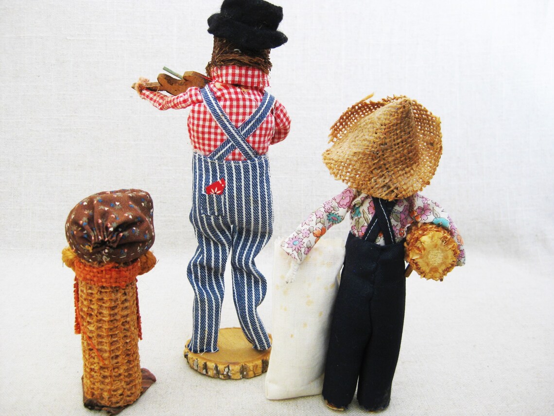 Vintage Folk Art Dolls Corn Cob Figures Primitive Toys Etsy