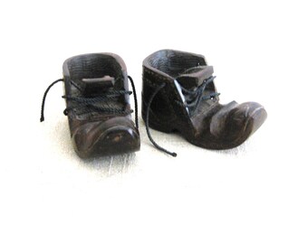 Folk Art Boot Carving Sculpture, Miniature Wooden Shoe Pair, Primitive Rustic Vintage Home Décor