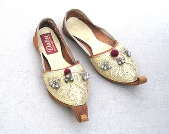 Vintage Moorish Shoes Child Size Miniature Pointed Curly Toe Persian Style Traditional Footwear Pair