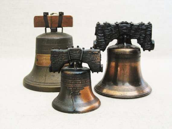 アンティーク雑貨 Vintage Liberty Bell Vintage Piggy Bank Liberty Bell Coin Savings Advertising