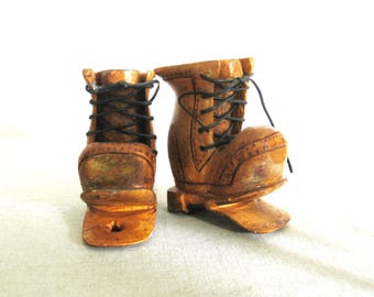 Rustic Wooden Boot Folk Art Carving Sculpture, Miniature Pair Primitive Rustic Cabin Farm House Décor