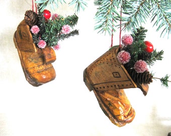 Vintage Tree Ornament Christmas Folk Art Miniature Holiday Wooden Boot Sculpture Primitive Rustic Décor
