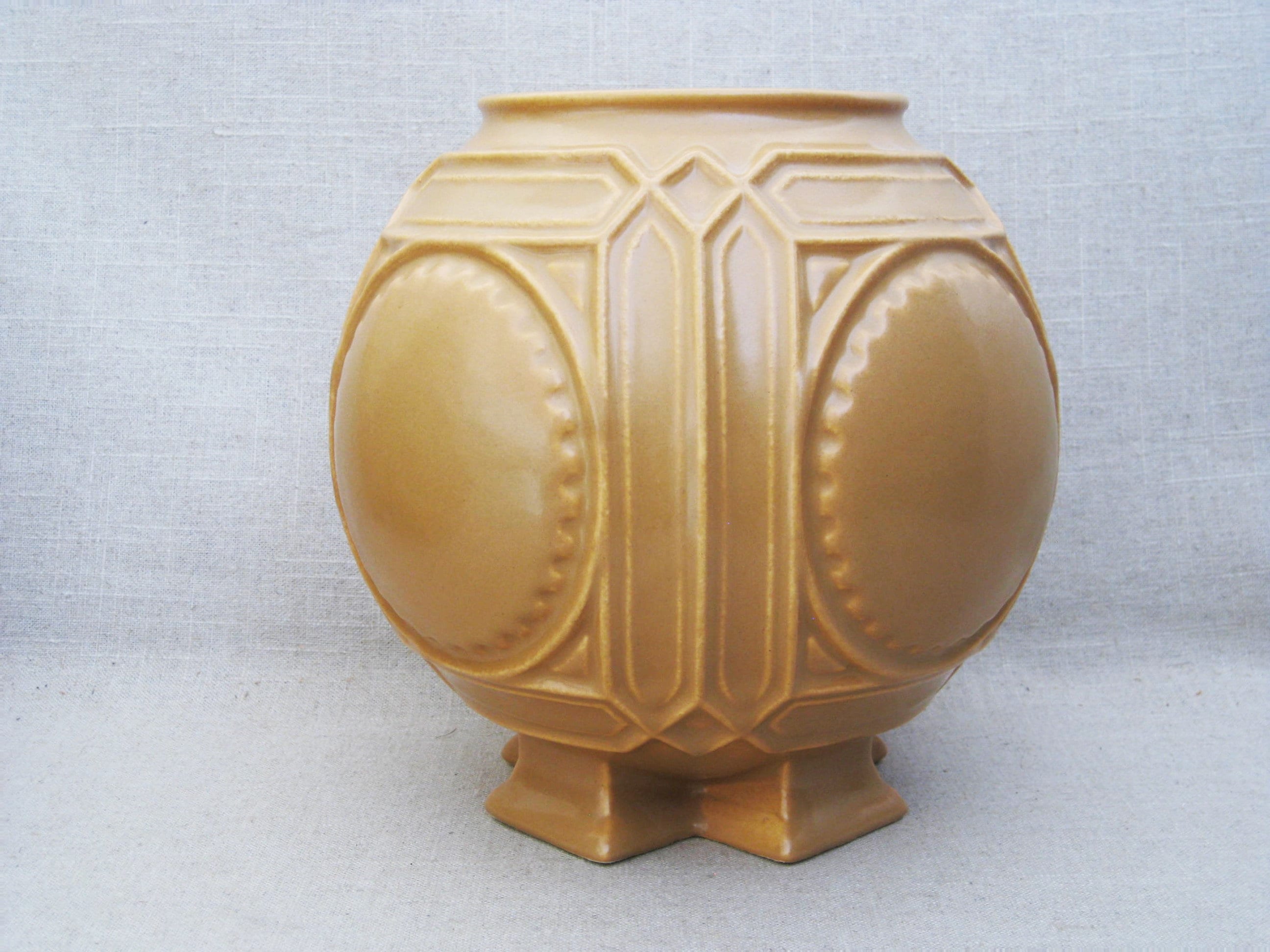 Vintage Haeger Pottery, Frank Lloyd Wright, Arts and Crafts Style