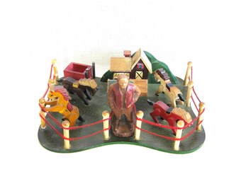Folk Art Horse Sculpture, Corral of Horses, Equestrian Ranch Model, Vintage Rustic Cabin Décor