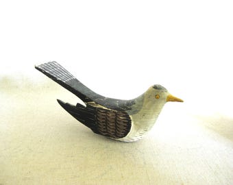 Vintage Folk Art Bird Carving Sculpture, European Swedish Ornithology Figurine