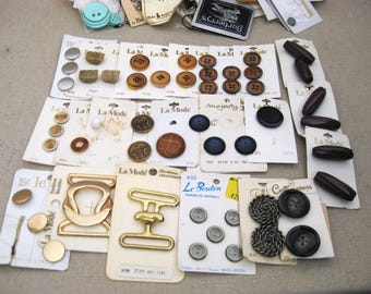 Vintage Collection La Mode Buttons, Sewing and Tailoring Supplies
