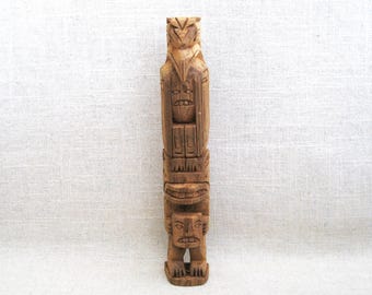 Folk Art Totem Pole Carving Wood Sculpture, Signed Dennis Underwood, Pacific Northwest Statue