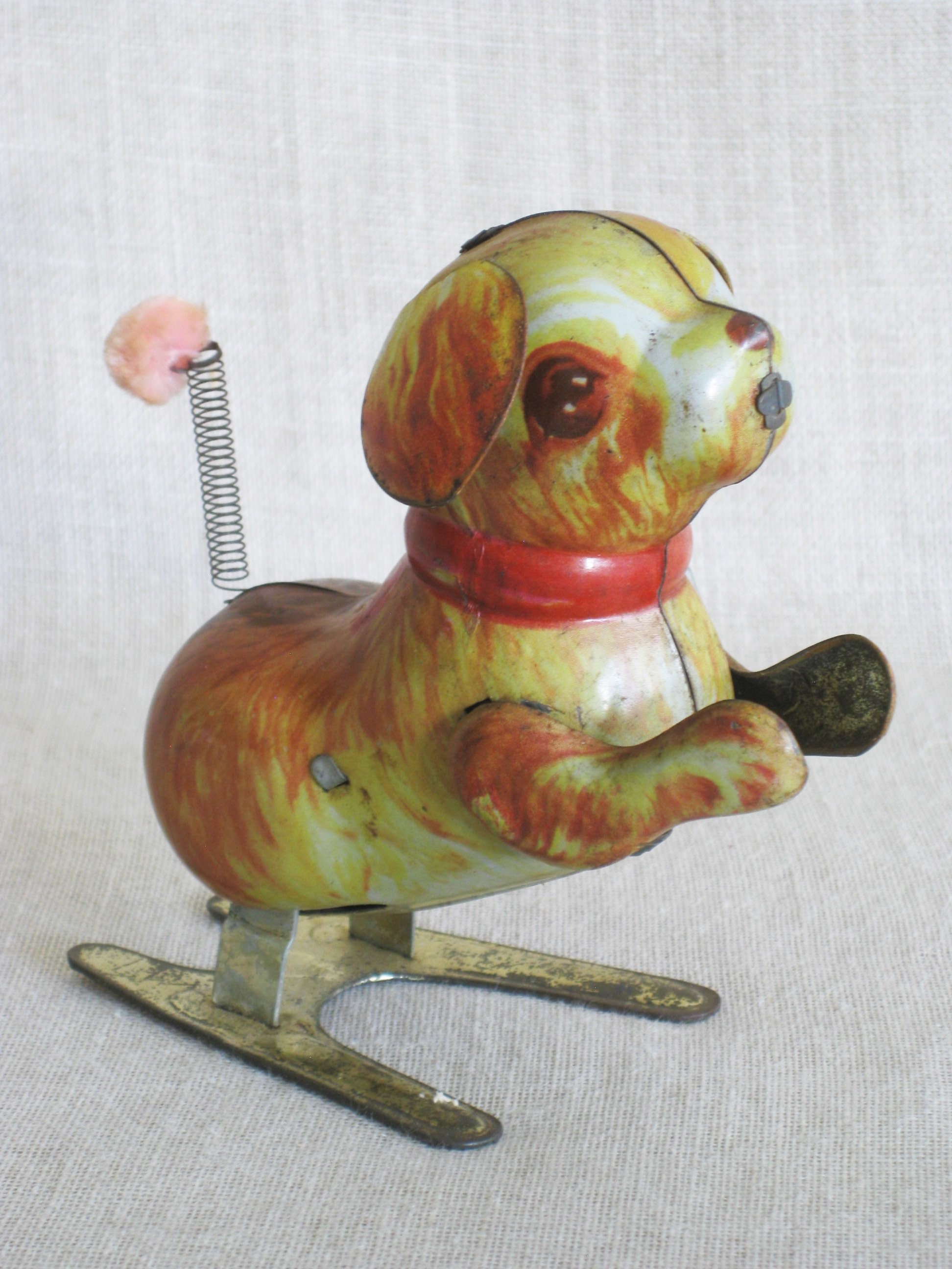 Vintage Wind Up Pressed Litho Metal Mechanical Toy Dog, Puppy, Key