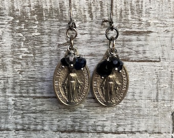 LATIN GRACES - Earrings - Catholic St Medal