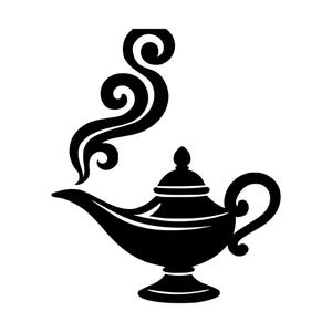 Puede incluir: Una silueta gráfica de color negro sólido de una lámpara de aceite con tapa, asa curva y base de pedestal. Penachos de humo o vapor se elevan desde el pico en un patrón estilizado y arremolinado, creando una forma continua sobre la lámpara.