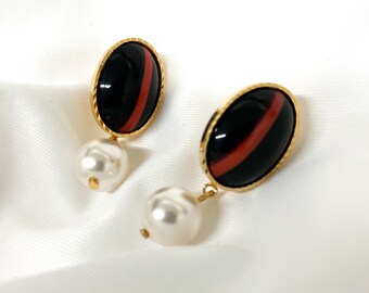 18x13 Black Vintage Oval Glass Cabochon Dangle Earrings with Carnelian Red Stripe and White Swarovski Crystal Pearl