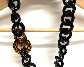 Oversized Black and Tortoise Shell Acrylic Statement Chain Necklace