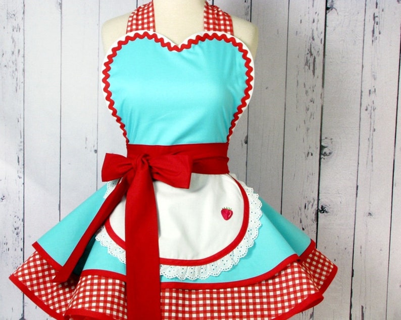 Womens Retro Apron Pattern and Tutorial image 7