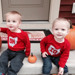 Red &quot;OH-IO&quot; Twin set of Onesies®, bodysuits for twins, twin set of Onesies or great way to celebrate a 2nd birth, or 2 sizes for SIBLINGS