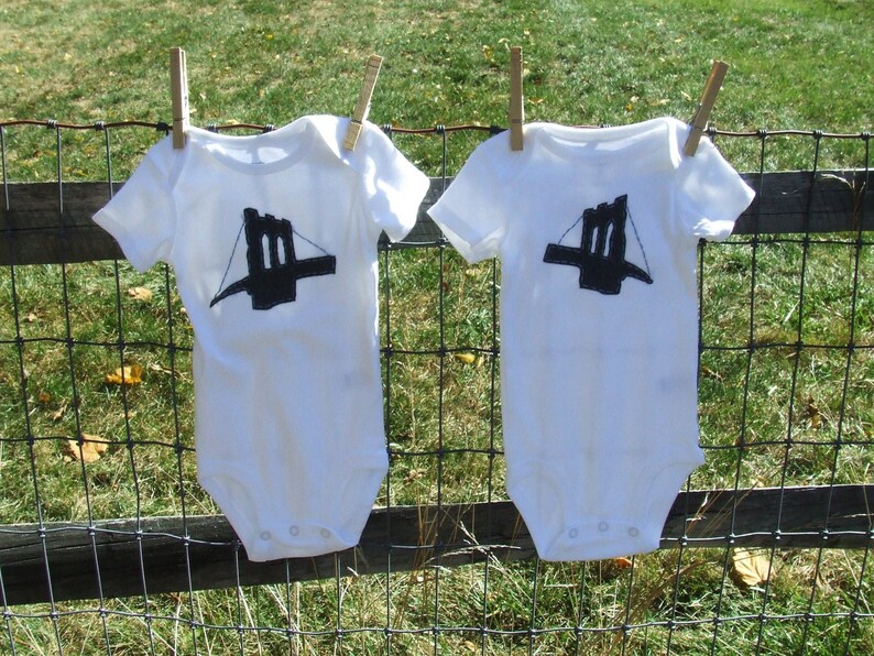 Great Shower gift for TWINS or siblings Brooklyn Bridge TWIN baby bodysuit Set