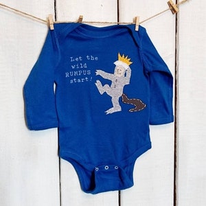 Max inspiriert von „Where the Wild Things Are“ von Maurice Sendenak Baby Onesie® Baby Bodysuit, perfekt für Valentinstag oder neues Baby Boy