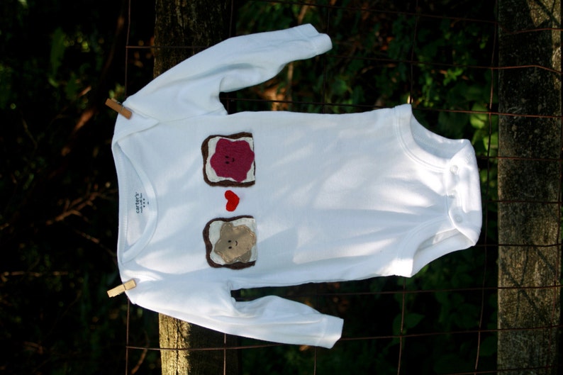 Pick a Pair Bodysuit Mac loves Cheese Peanut image 2