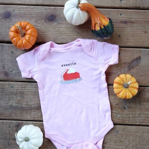 Thanksgiving &quot;SWEETIE PIE&quot; Onesie®, Baby pumpkin pie bodysuit , perfect for 1st Thanksgiving Day photo prop, cutie pumpkin pie baby onesie