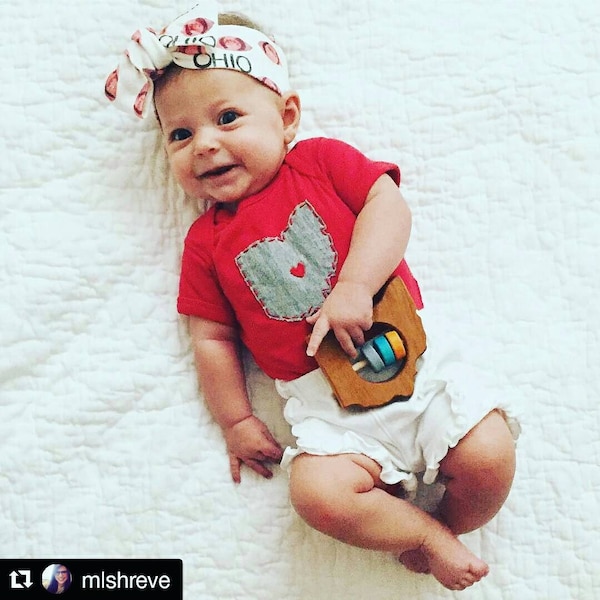 RED OHIO Liebe, Bundesstaat Ohio auf rotem Body mit Herz, großes Babypartygeschenk, Geschenk für neuen Vater, Vatertagsgeschenk