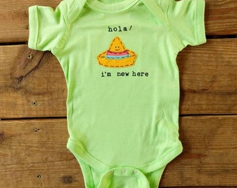 Fun "Hola! (hello) I'm new here" baby Onesie® sombrero one piece, fun and unique baby shower gift, baby bodysuit, baby gift, Mexican onesie