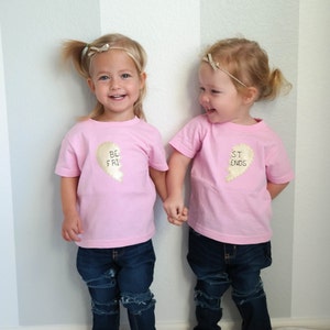 Conjunto doble de monos de bebé Onesies® "Best Friends" BFF para GEMELAS, BFF plateadas o doradas, gran regalo de despedida de soltera para gemelas o hermanos