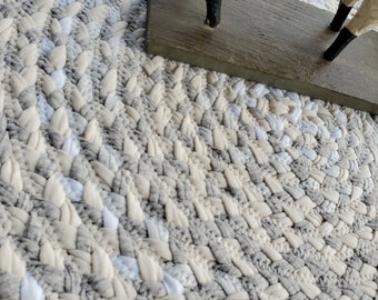 20" gray and white and cream runner/mat braided