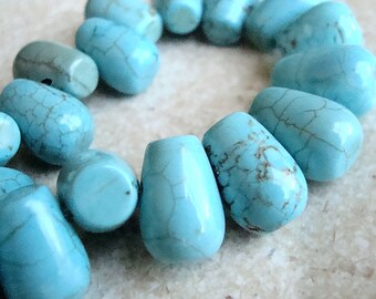 12 x 8mm Turquoise Shiny Smooth Teardrop Briolette Beads -  8 Pieces