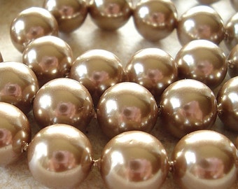 Shell Pearl Beads 8mm Lustrous Bronze Brown Smooth Rounds - 8 Pieces