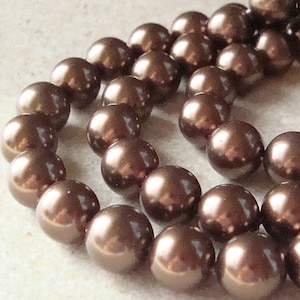 Shell Pearl Beads 8mm Lustrous Carmel Brown Smooth Round - 8 Pieces