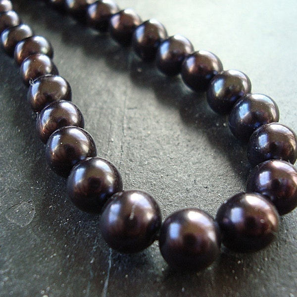 Pearl Beads 7mm Lustrous Black Peacock Freshwater AA Plus Rounds - 1/2 Strand