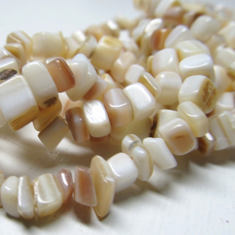 Shell Pearl Beads 5 x 3mm Lustrous Smooth Natural Multi Mix Square Chips 8 inch Strand image 3