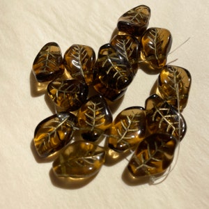 Czech Glass Beads 14 x 9mm Shiny Semi Translucent Cocoa Brown Etched Bronze Gold Leaves Last 15 Pieces image 3