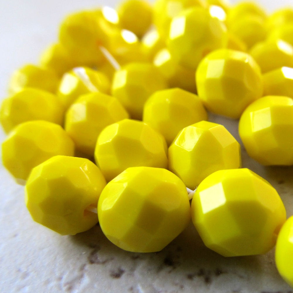 Czech Glass Beads 8mm Lemon Yellow Opaque Faceted Rounds 12 Etsy
