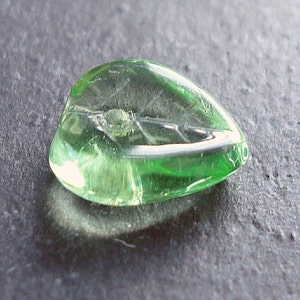 Glass Beads 9mm Spring Green Etched Leaves - 10 Pieces
