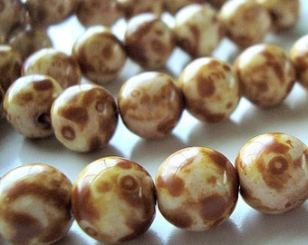 Czech Glass Beads 8mm Marbled Honey Butter Glass Smooth Rounds -  10 Pieces