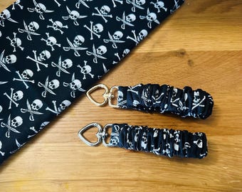Halloween Scrunchie-nyckelring med armband: Läskigt spöke, pumpa och fladdermusnyckelring
