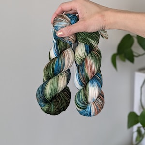 Hand Dyed Yarn - Gayle | Variegated Yarn | Fingering Weight | Superwash Merino | Worsted Yarn | Knitting Yarn | Sweater Yarn | DK Weight