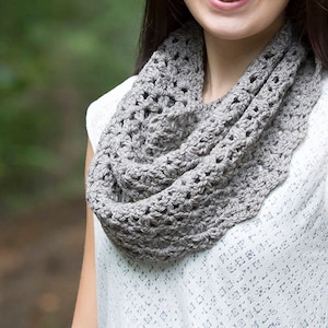 Crochet cowl pattern, crochet, cowl, pattern, easy cowl, one skein, PDF pattern, image 1