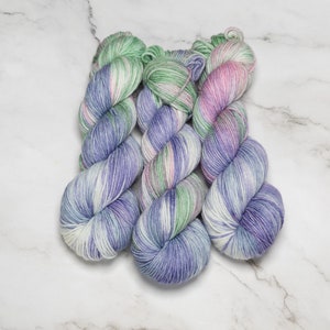 Hand Dyed Yarn Mae Variegated Yarn Fingering Weight Superwash Merino Worsted Yarn Knitting Yarn Sweater Yarn DK Weight image 1