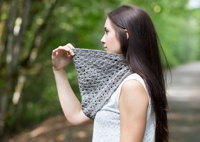 Crochet cowl pattern, crochet, cowl, pattern, easy cowl, one skein, PDF pattern, image 3