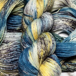 Dyed To Order Daisy Blues Merino yarn Hand Dyed Yarn Sport Yarn Made To Order Indie Dyed Yarn Fingering Yarn DK Worsted image 7