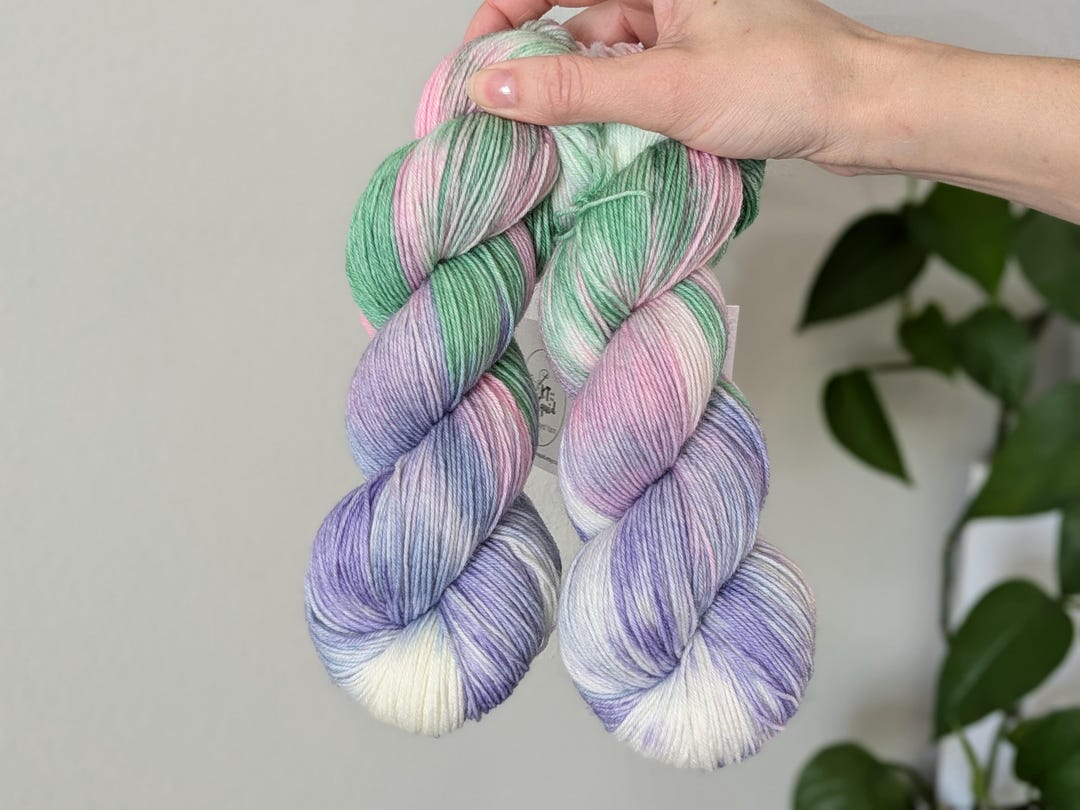 Pre-order Hand Dyed Variegated Yarn: 