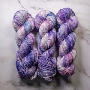Hand Dyed Yarn - Mia | Variegated Yarn  | Superwash Merino | Worsted Yarn | Knitting Yarn | Sweater Yarn | DK Weight yarn