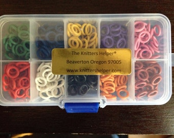 Complete set of Medium Stitch Markers! 10 different colors! 300 Stitch Markers!! Comes in plastic storage box!  10mm OD