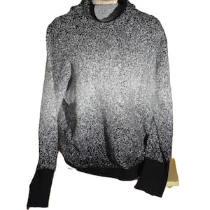 Vintage DKNY Sweater in Speckled Black Size Large 1990s