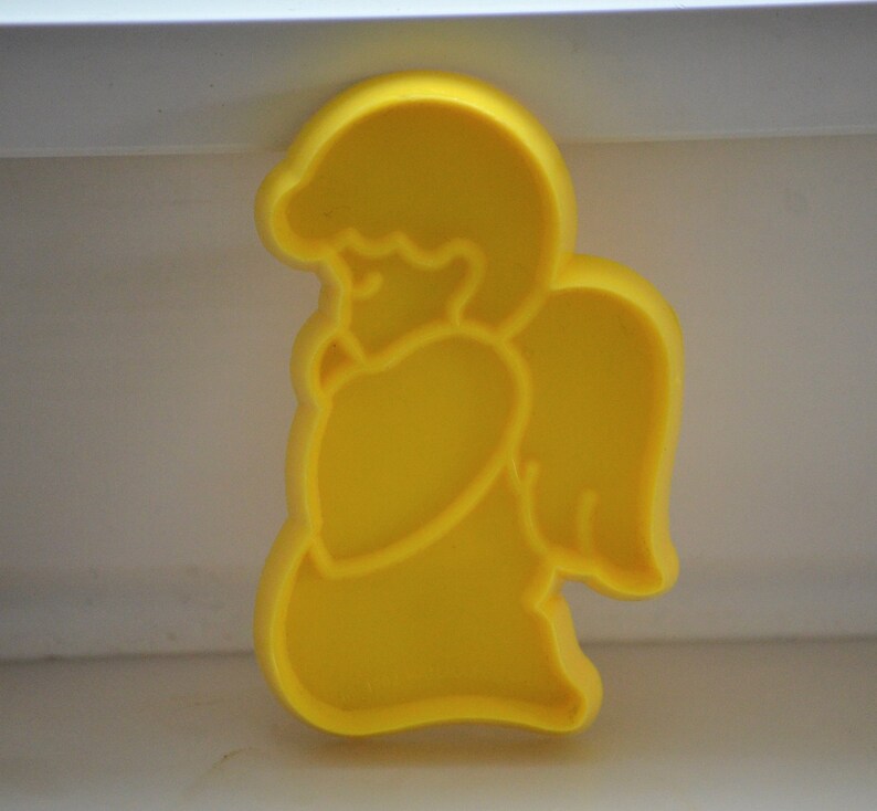 Angel and Bear Imprint Cutters 70s80s Hallmark Christmas Cookie Cutters Snowman