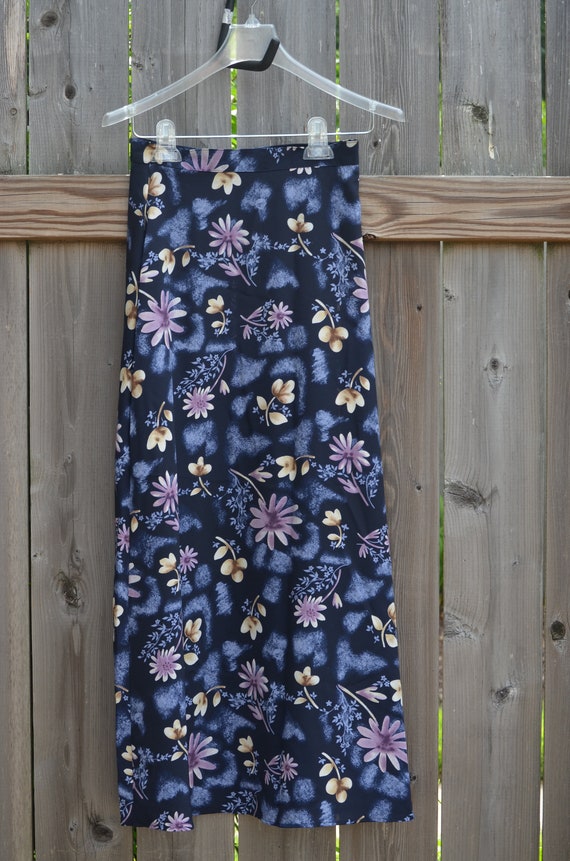 Vintage Floral Skirt - Stylish 90s Fashion for Wom